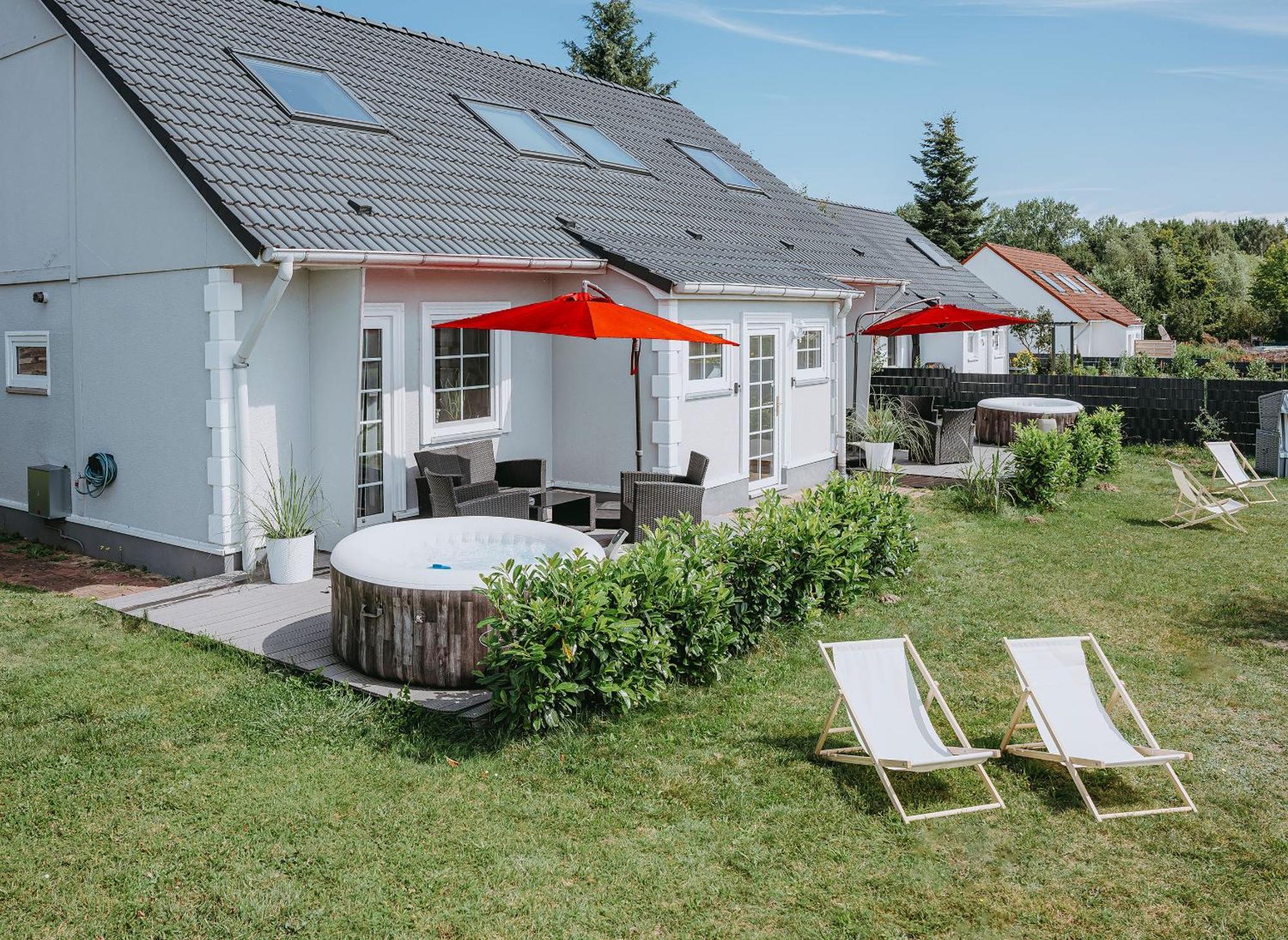 Ferienhaeuser Insel Usedom Haus Samara 8 - Blick Aufs Achterwasser! Whirlpool Und Sauna Lutow エクステリア 写真